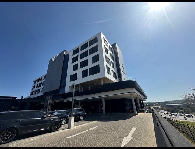 285M² OFFICE TO LET IN GLENADRIENNE